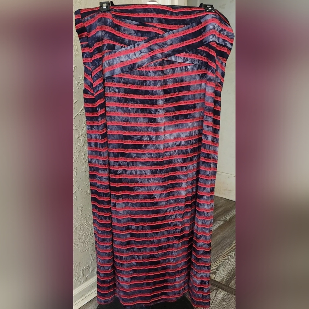 One World Live & Let Live Womens 2X Skirt Maxi Elastic Waist Striped Red & Black